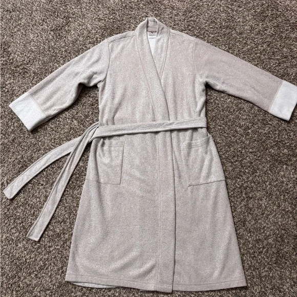 Cozy Cream Belted Women’s Robe Size M NWOT - Picture 6 of 7